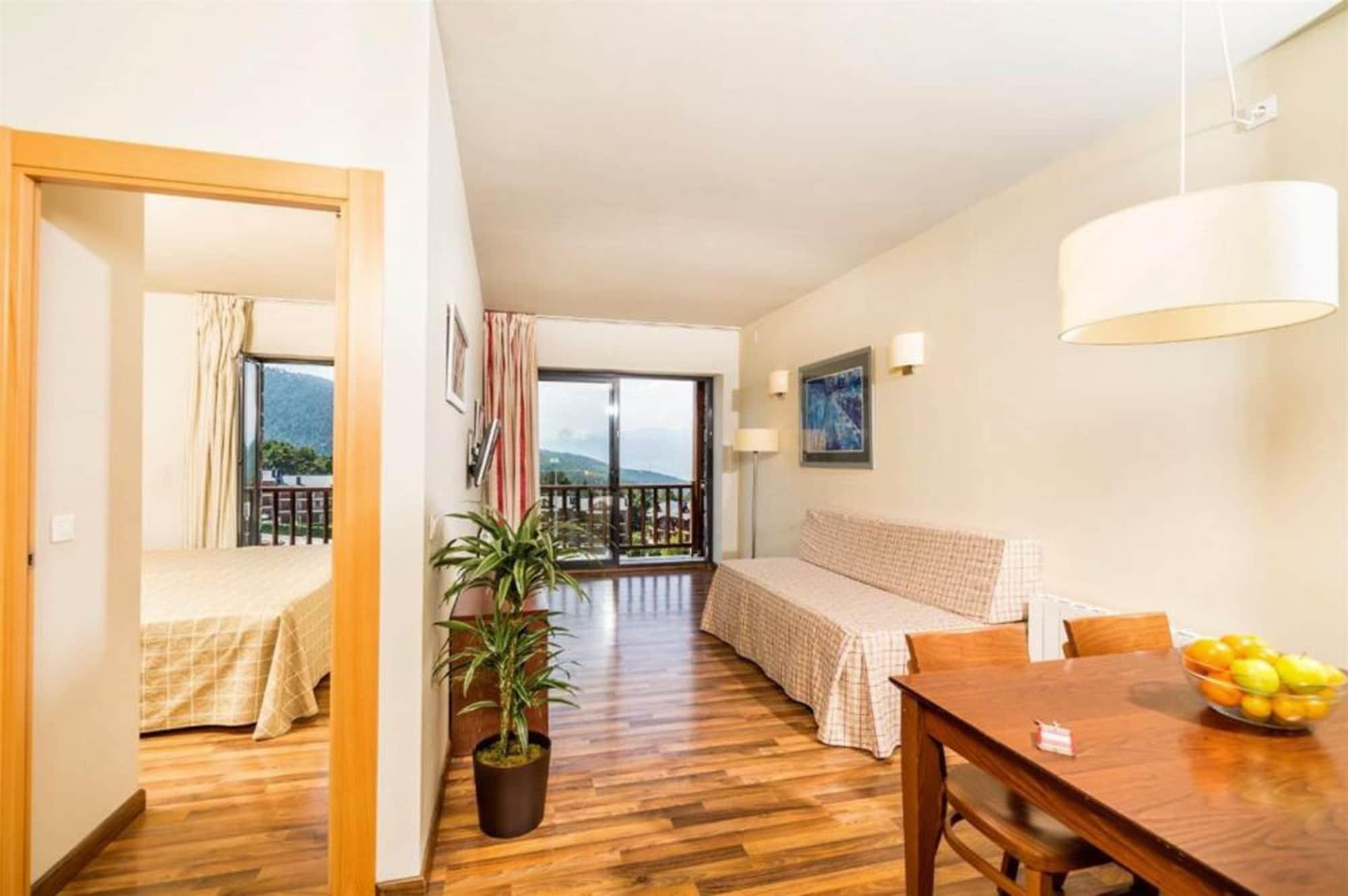 Guitart La Molina Aparthotel & Spa Exteriör bild