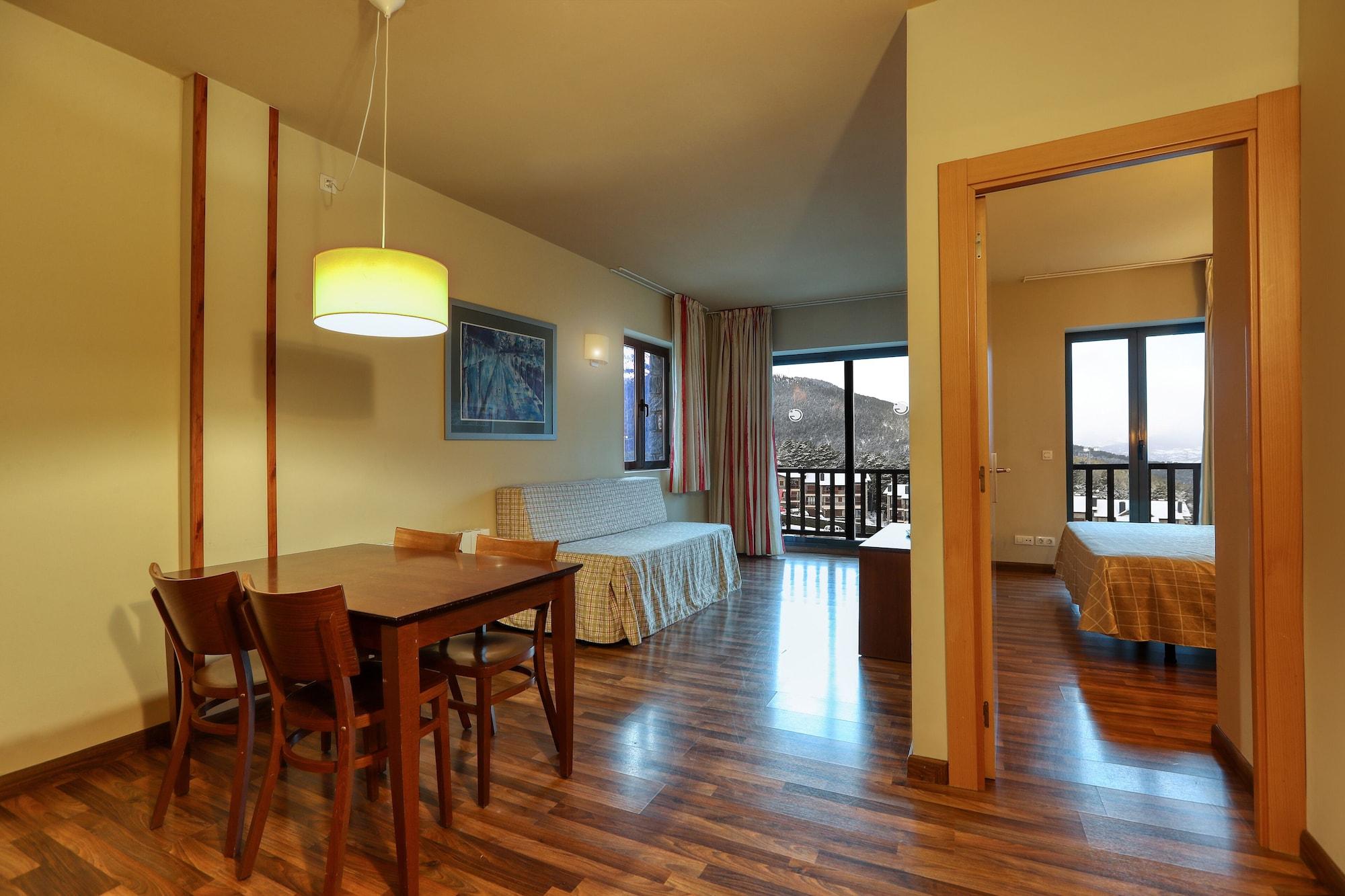 Guitart La Molina Aparthotel & Spa Exteriör bild